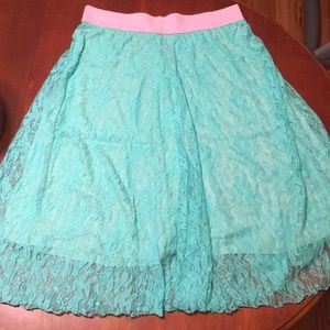 Mint LuLaRoe Lace Lola with pink band L